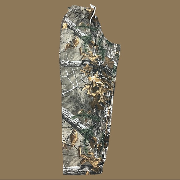 Camo Pants Size Large - Picture 3 of 4